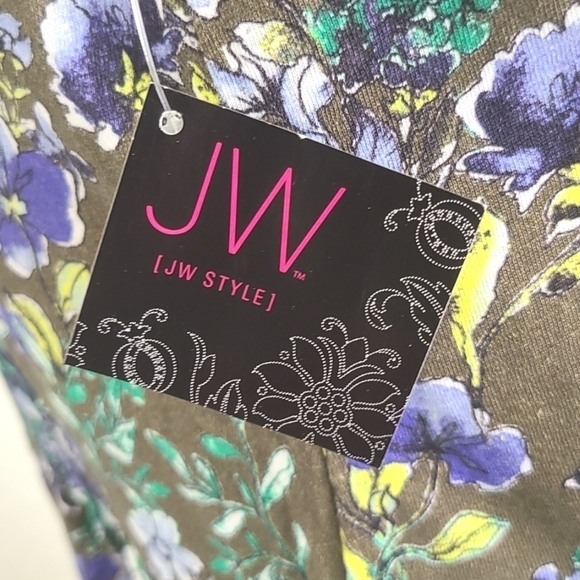 *NWT* JW Floral Green/Violet/Yellow Sleeveless Peplum Top, size Small - Picture 6 of 8